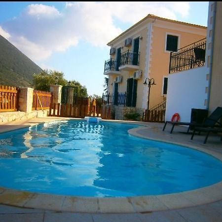 Iriana Village Inn Stavros  Bilik gambar